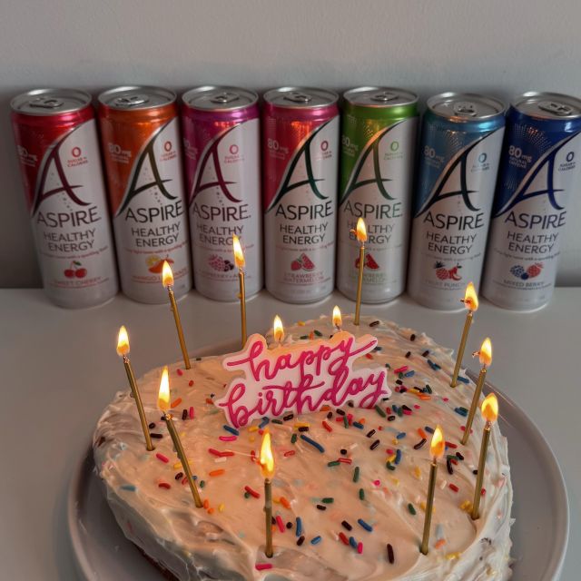 How sweet is this!? ✨ A huge thank you to @storyofzena for helping us celebrate Aspire’s 10th birthday in the sweetest way possible! 💚 We’re so grateful for all the love and energy you’ve brought to this celebration! 🥳 

#AspireHealthyEnergyDrinks
#EnergyNotAnxiety #UnextremeEnergy
#Energydrinks