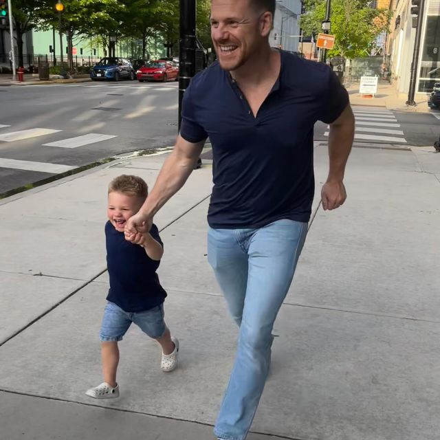 They’re the proud dads behind Aspire, and proud dads at home too 💚 Wishing a Happy Father’s Day to our founders and all the amazing dads out there who keep the energy going (with a little help from us 😉) #EnergyNotAnxiety
#AspireHealthyEnergyDrinks #UnextremeEnergy #EnergyDrinks