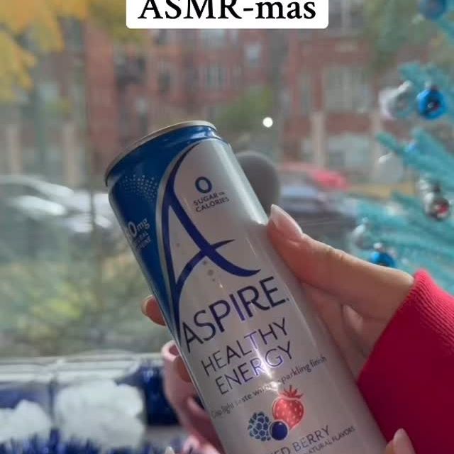 A blue Christmas, but in the best way 💙🎅 Day 8 of ASMR-mas — relaxing and refreshing, all in one sip.

#AspireHealthyEnergyDrinks #UnextremeEnergy #EnergyNotAnxiety #Energydrinks #ASMR