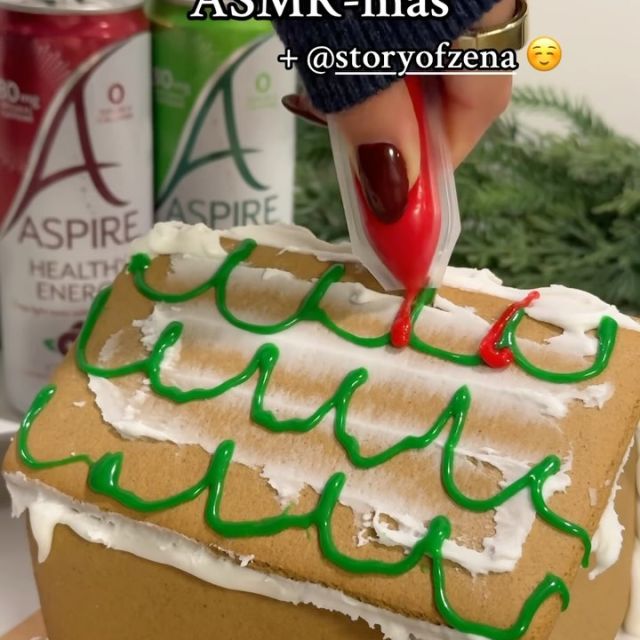 Building holiday cheer, one gingerbread house at a time! 🏠✨ We’re back with @storyofzena for Day 17 of ASMR-mas, powered by Aspire! How cute is this?!🎄🍭

#AspireHealthyEnergyDrinks #UnextremeEnergy #EnergyNotAnxiety #Energydrinks #ASMR