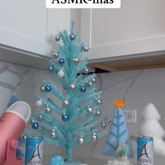 Blue trees, frosty snowmen, and the perfect holiday sip 💙❄️ Day 8 of ASMR-mas — tapping into a cool winter wonderland with Aspire!

#AspireHealthyEnergyDrinks #UnextremeEnergy #EnergyNotAnxiety #Energydrinks #ASMR